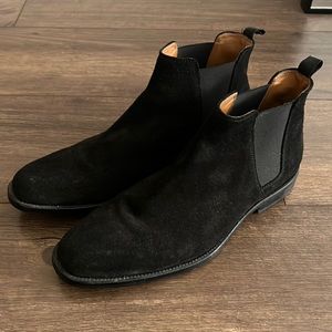 Men's ALDO size 10 Black Suede Chelsea Boots
